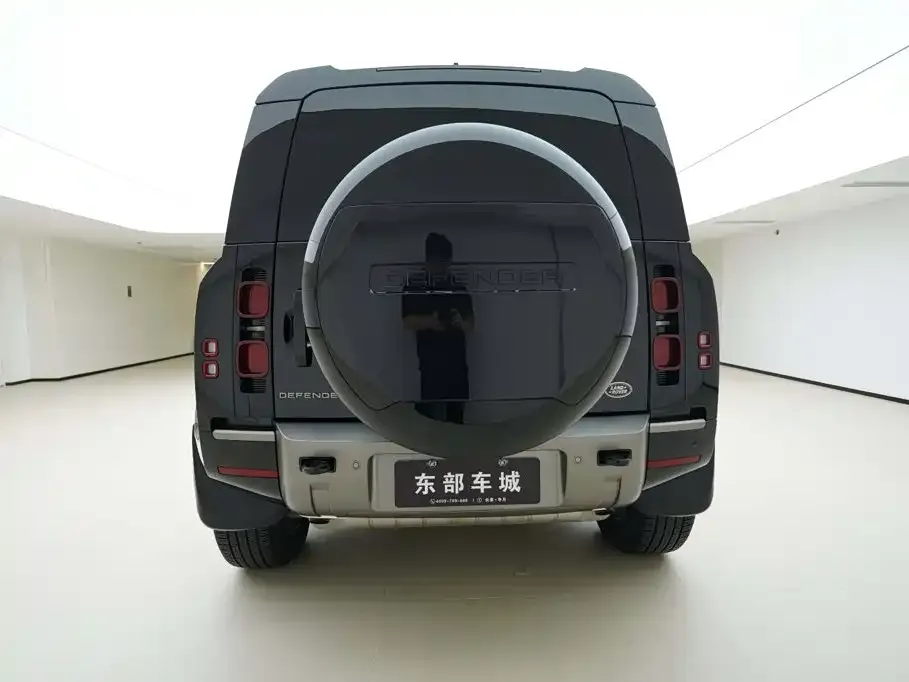 Land Rover Defender — фото 2