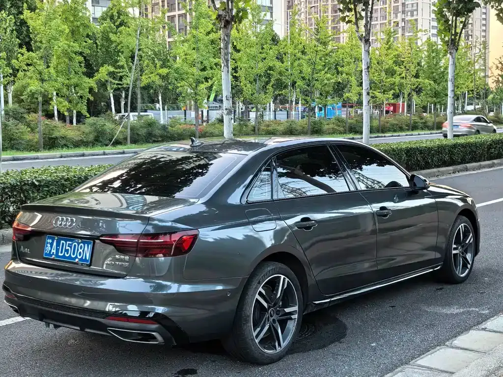 Audi A4L — фото 5