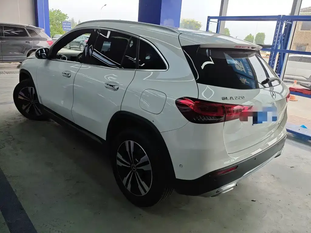Mercedes-Benz GLA — фото 8