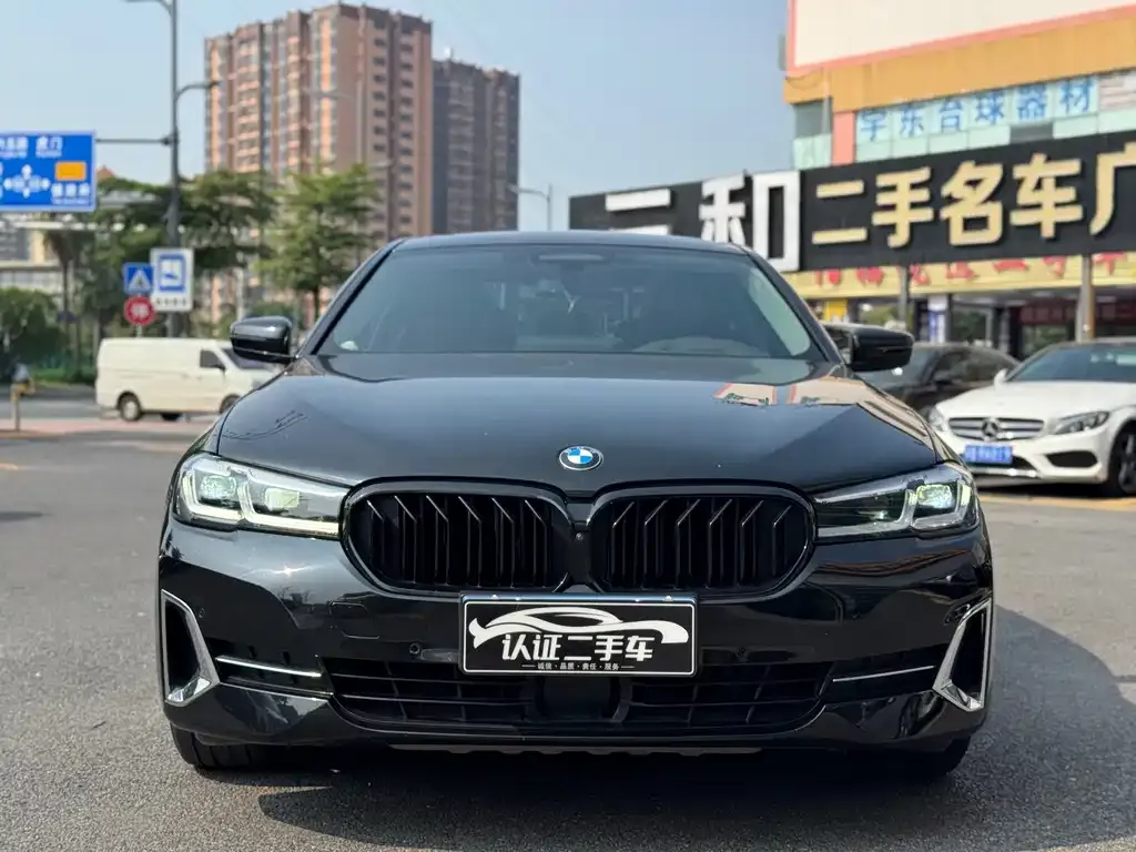 BMW 5 Series — фото 5
