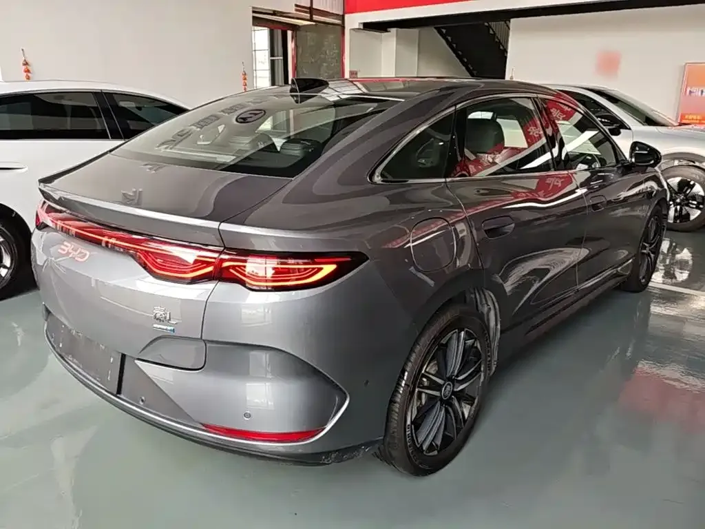 BYD Qin L — фото 8