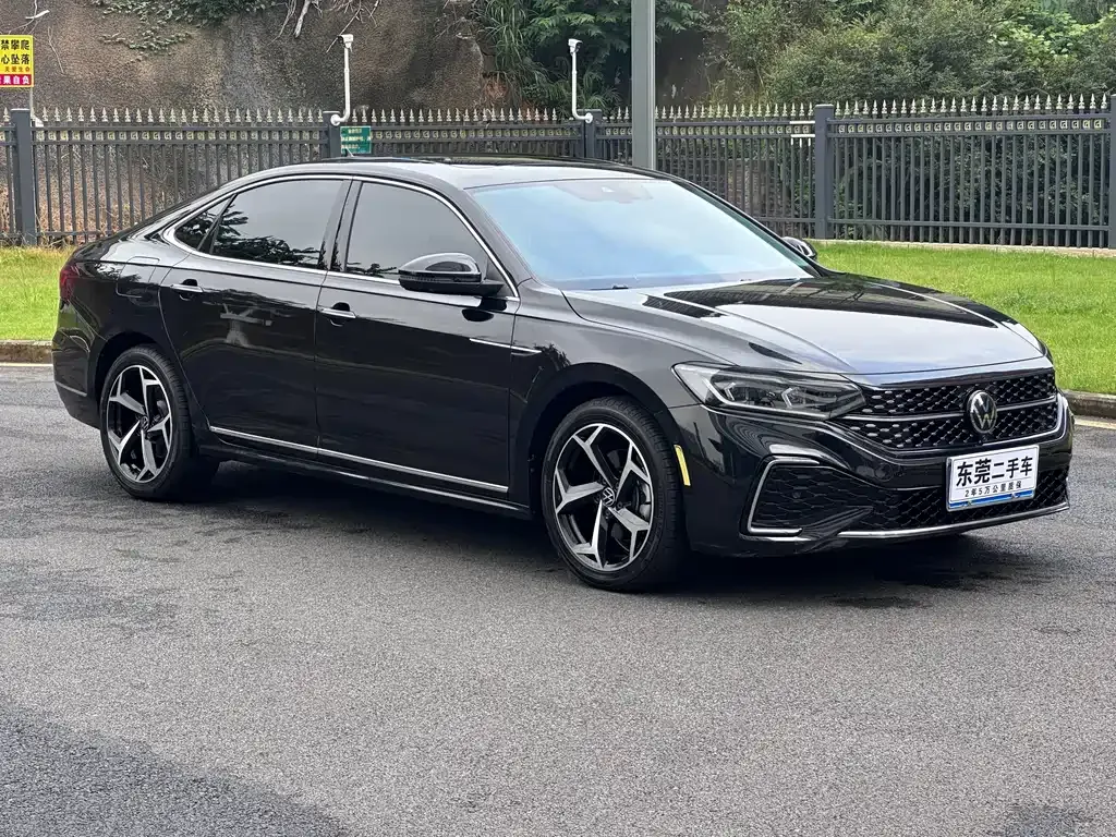 Volkswagen Passat — фото 9