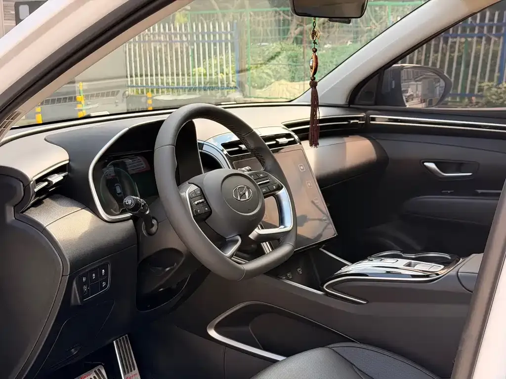 Hyundai Tucson — фото 7