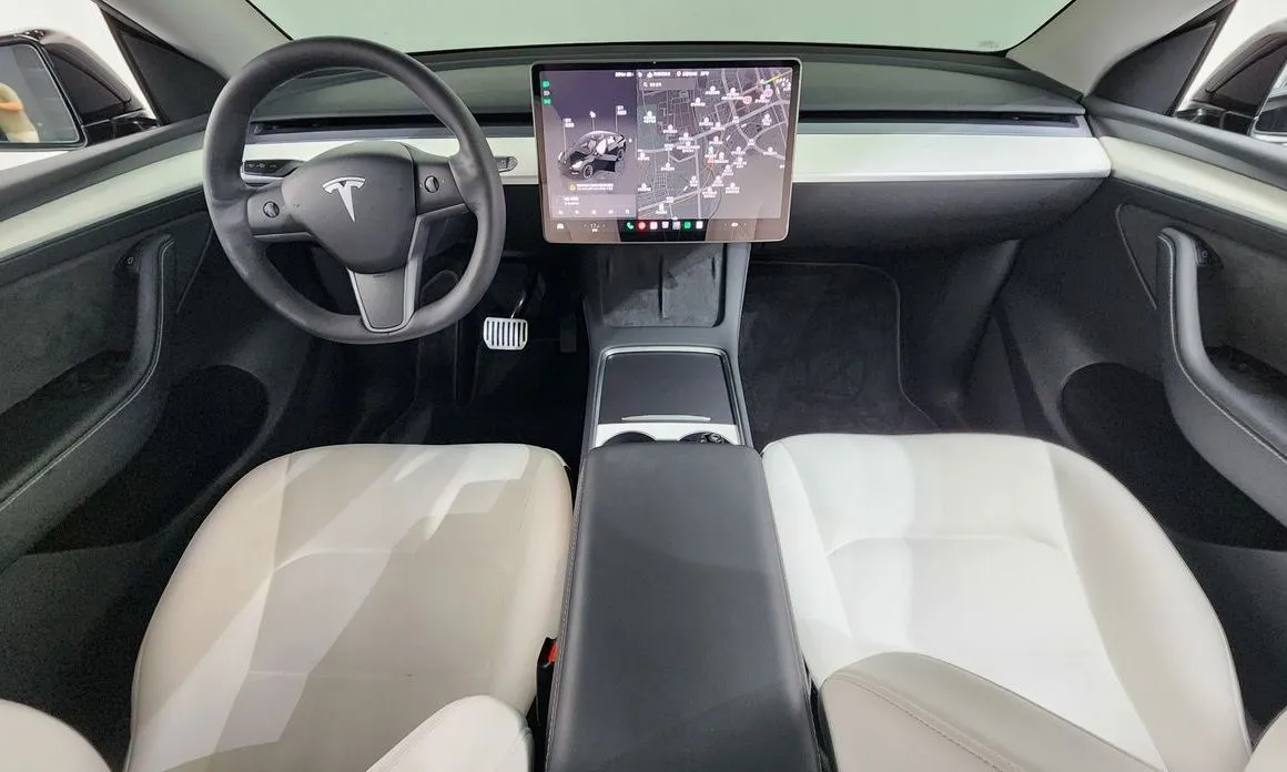 Tesla Model Y — фото 7