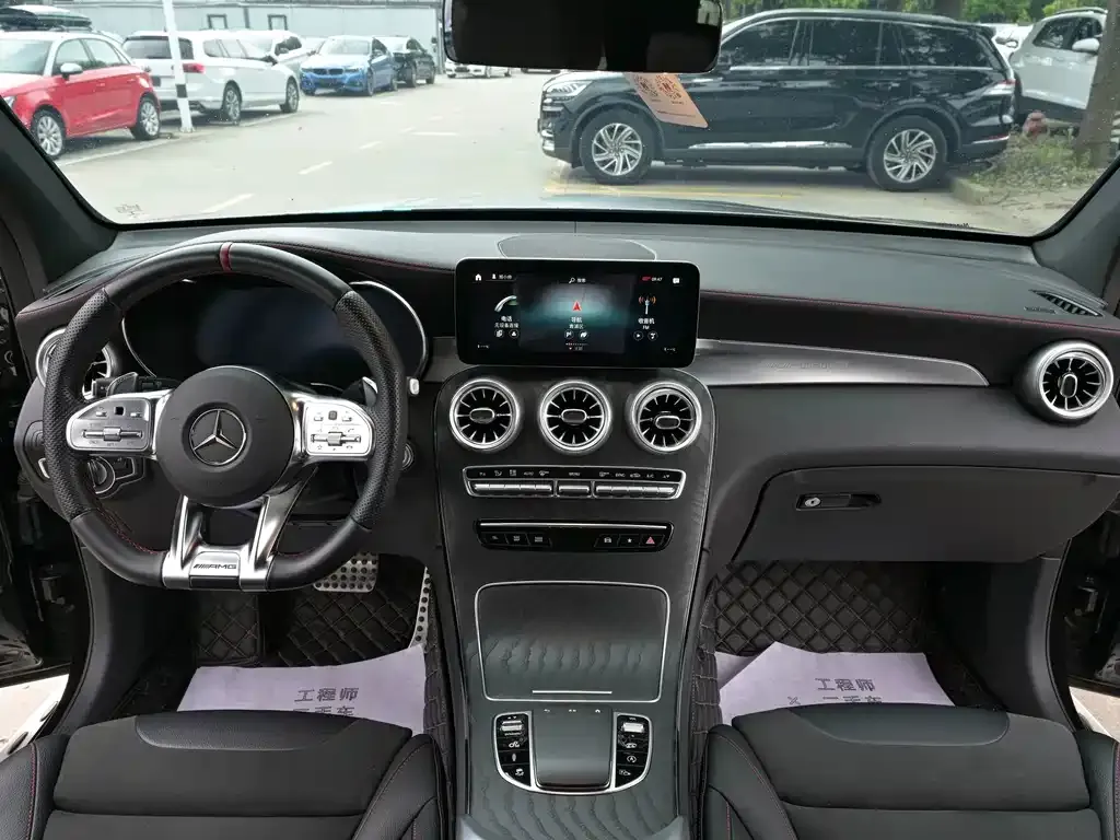 Mercedes-Benz GLC AMG — фото 9