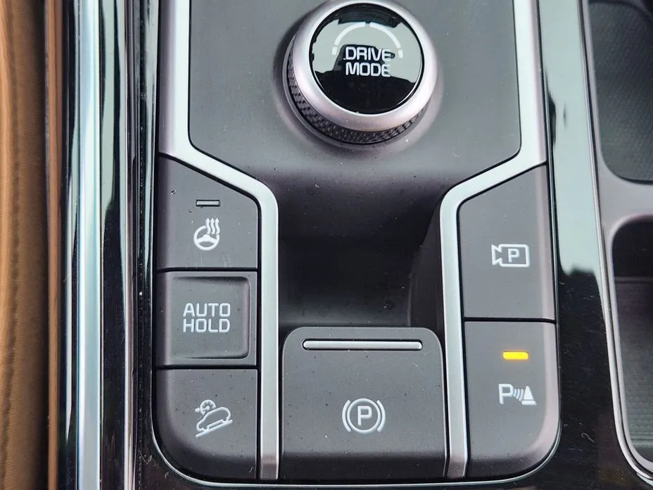 Kia Sorento — фото 8