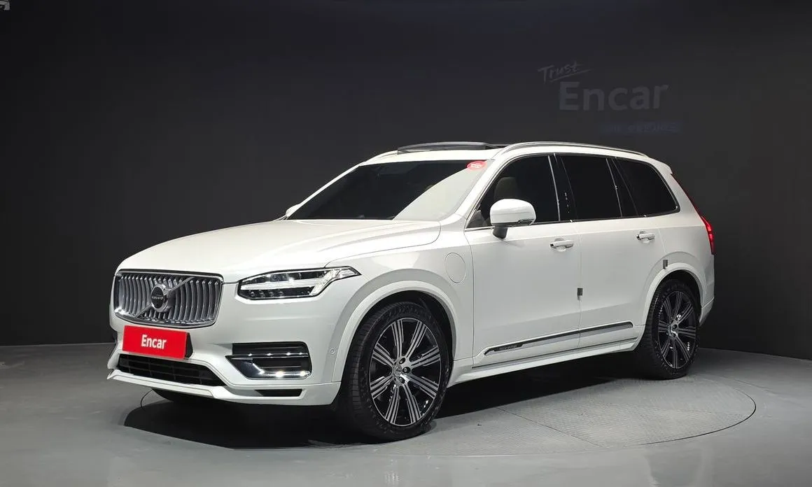 Volvo XC90 — фото 1