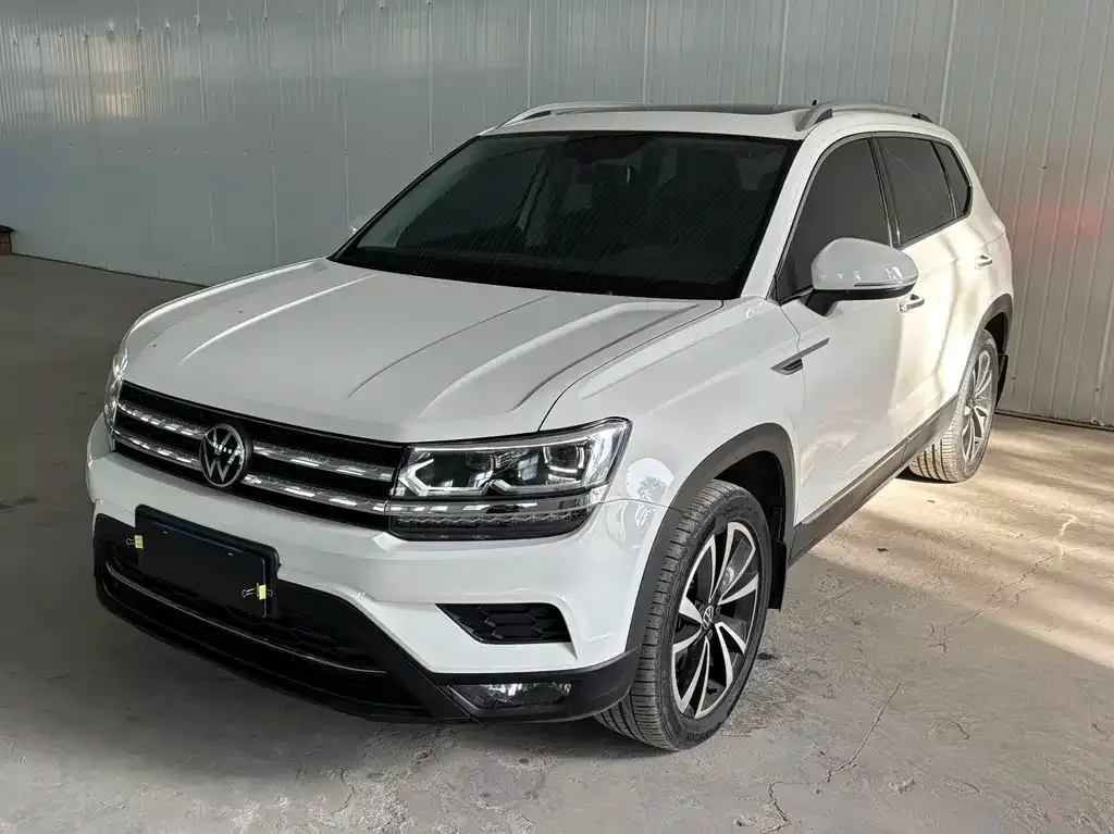 Volkswagen Tharu — фото 1