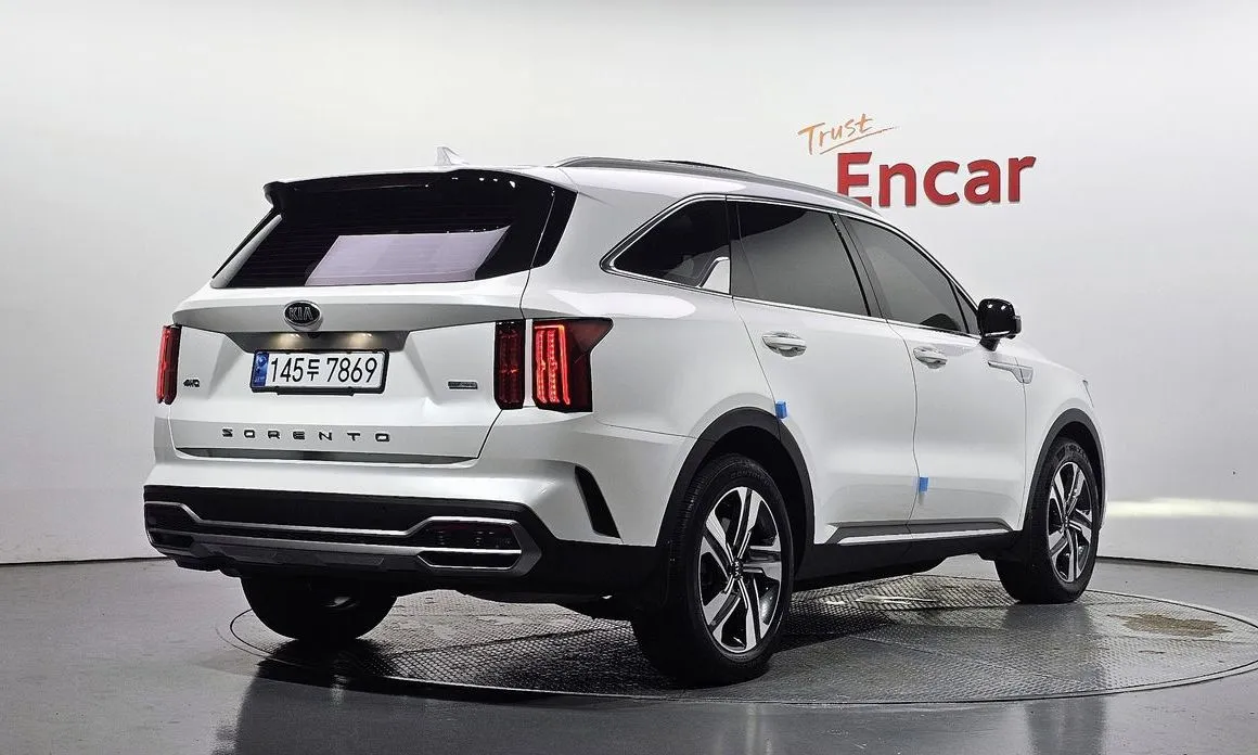 Kia Sorento — фото 6