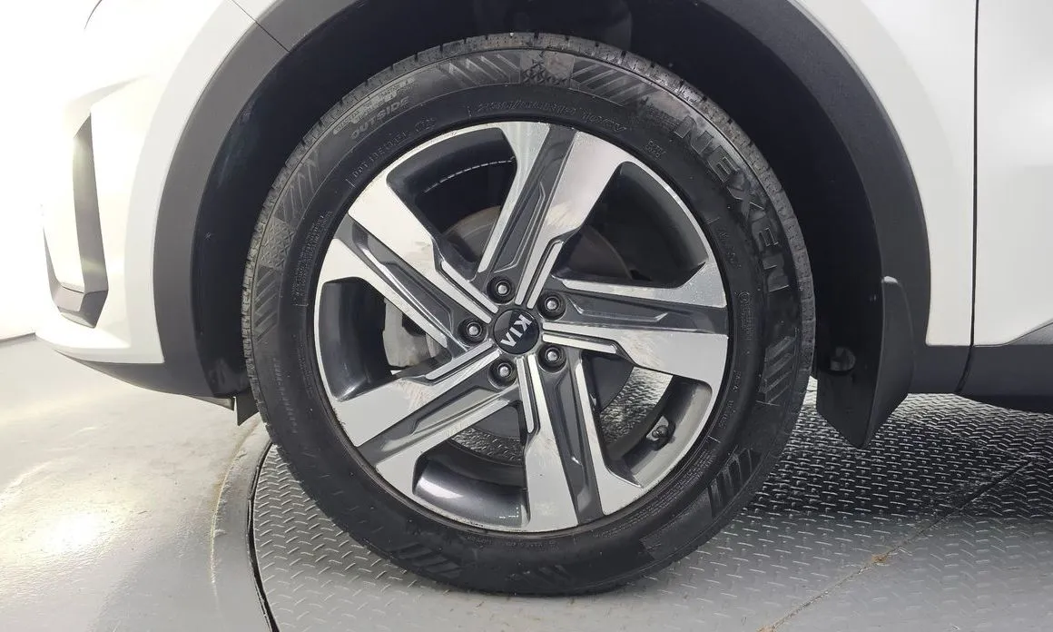 Kia Sorento — фото 5