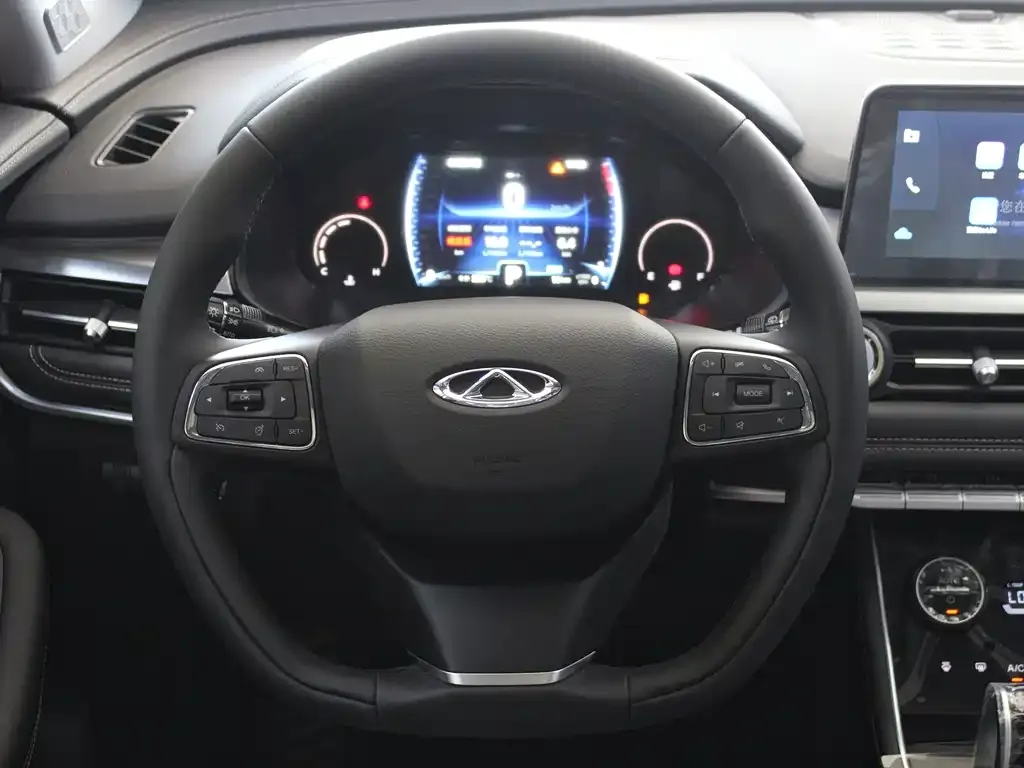 Chery Tiggo 8 — фото 3