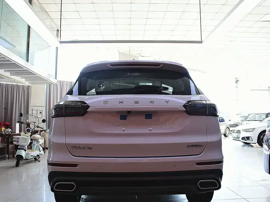 Chery Tiggo 8 — фото 10