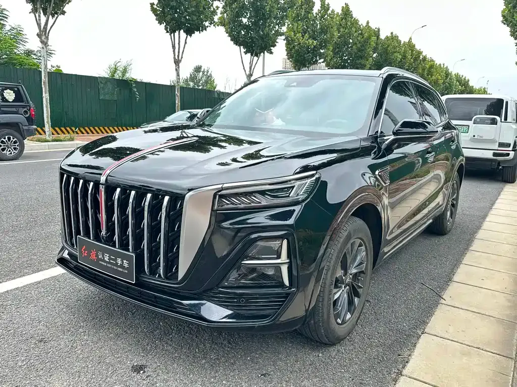 Hongqi HS5 — фото 1