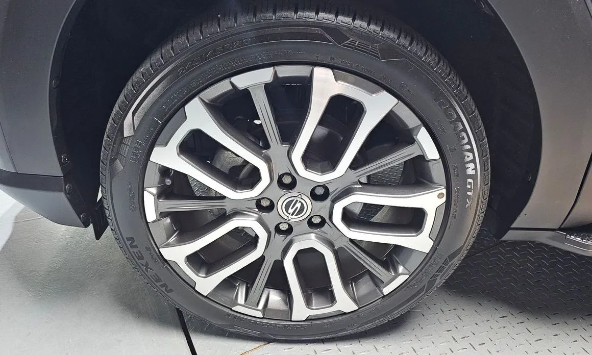 KG Mobility (Ssangyong) Torres — фото 10