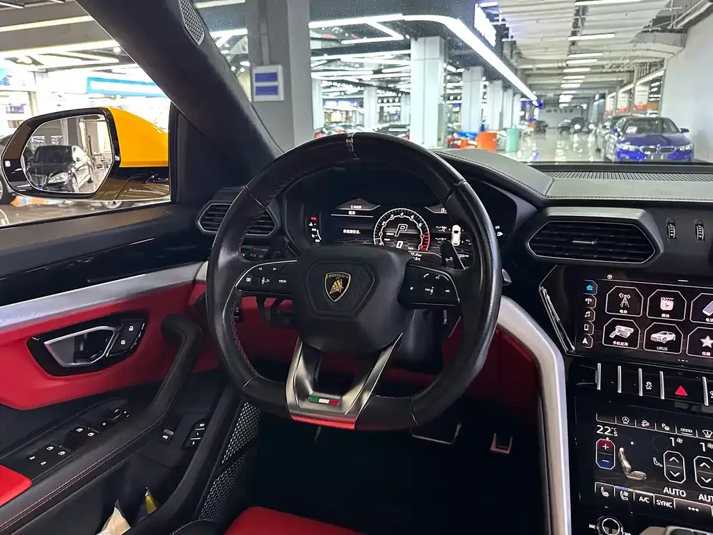 Lamborghini Urus — фото 4
