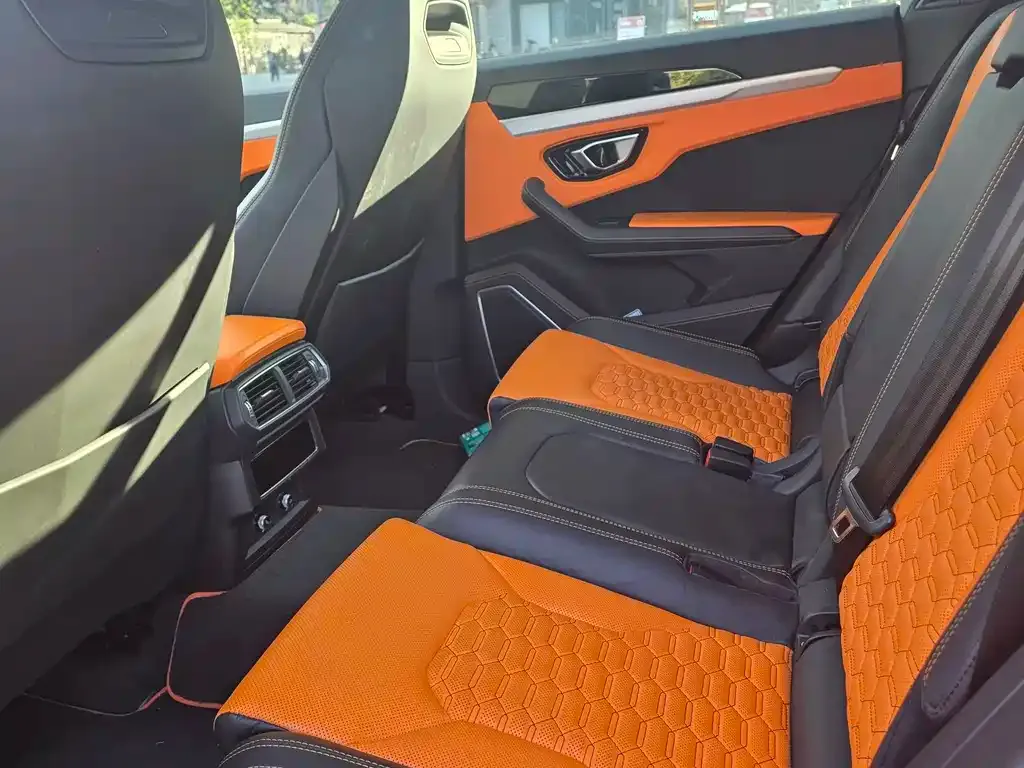 Lamborghini Urus — фото 5