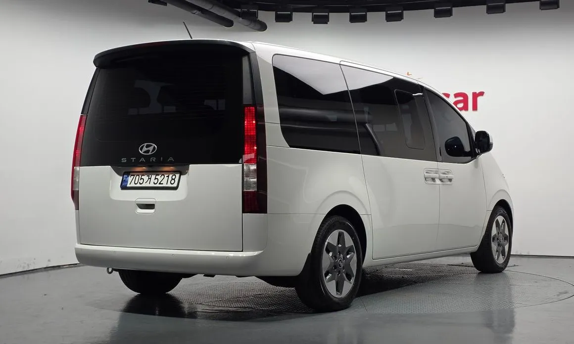 Hyundai Staria — фото 4