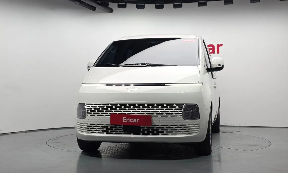 Hyundai Staria — фото 2