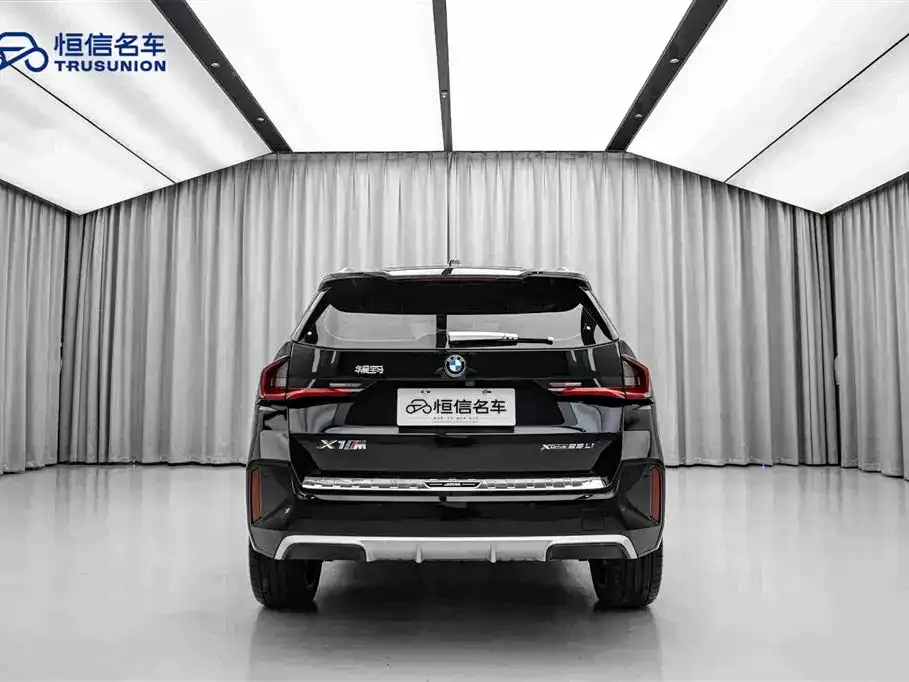 BMW X1 — фото 5