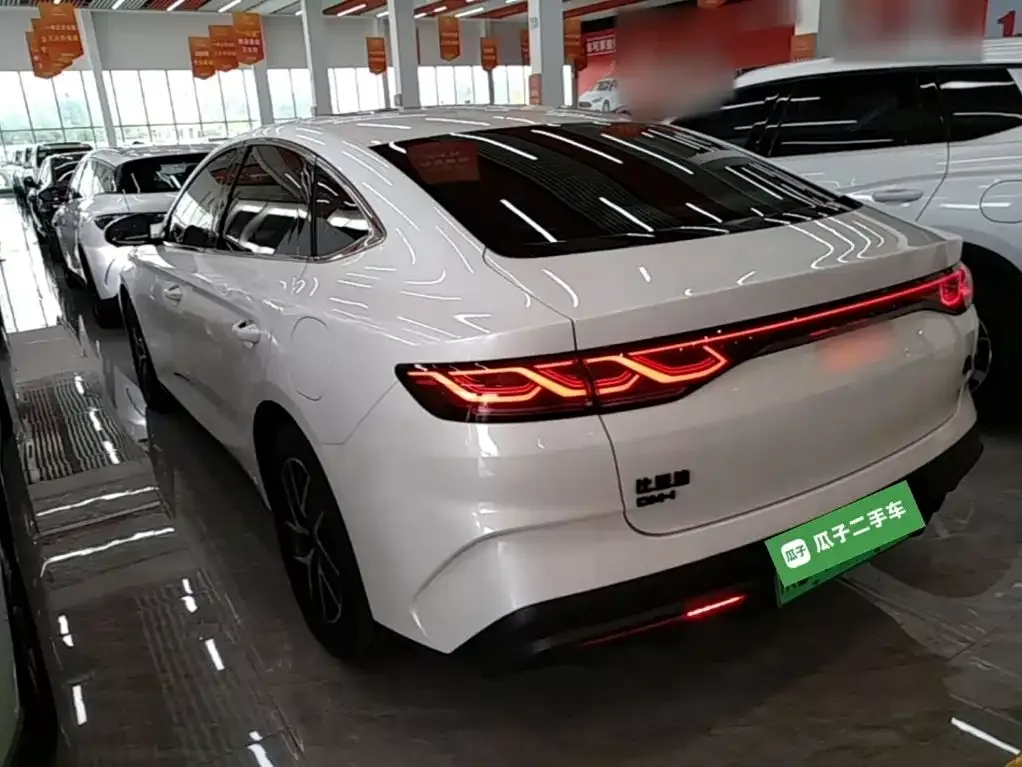 BYD Qin L — фото 10
