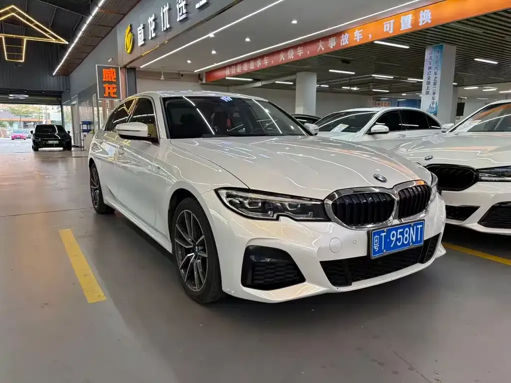 BMW 3 Series — фото 1