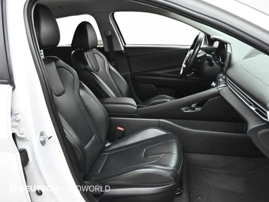 Hyundai AVANTE — фото 3