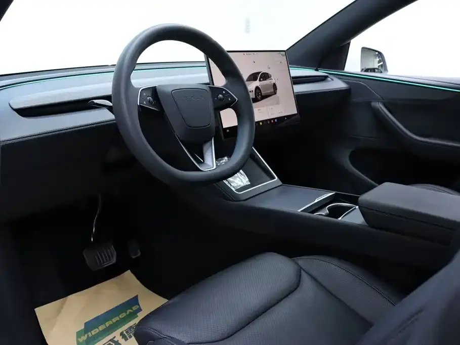 Tesla Model Y L — фото 6