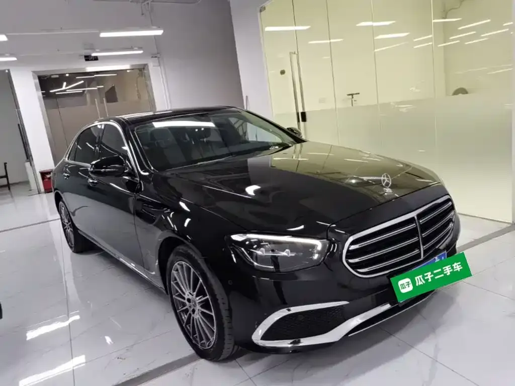 Mercedes-Benz E-Class — фото 10