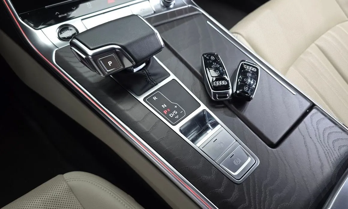 Audi A6 — фото 10