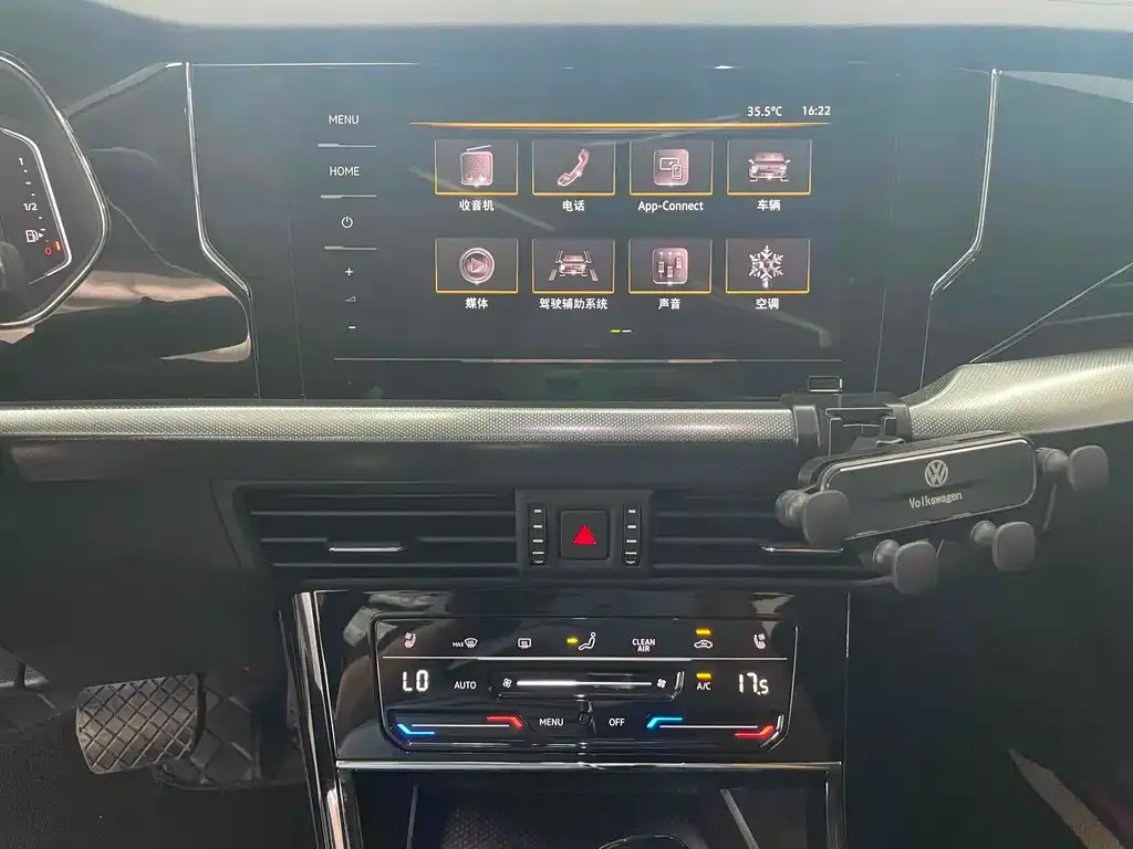 Volkswagen Passat — фото 4