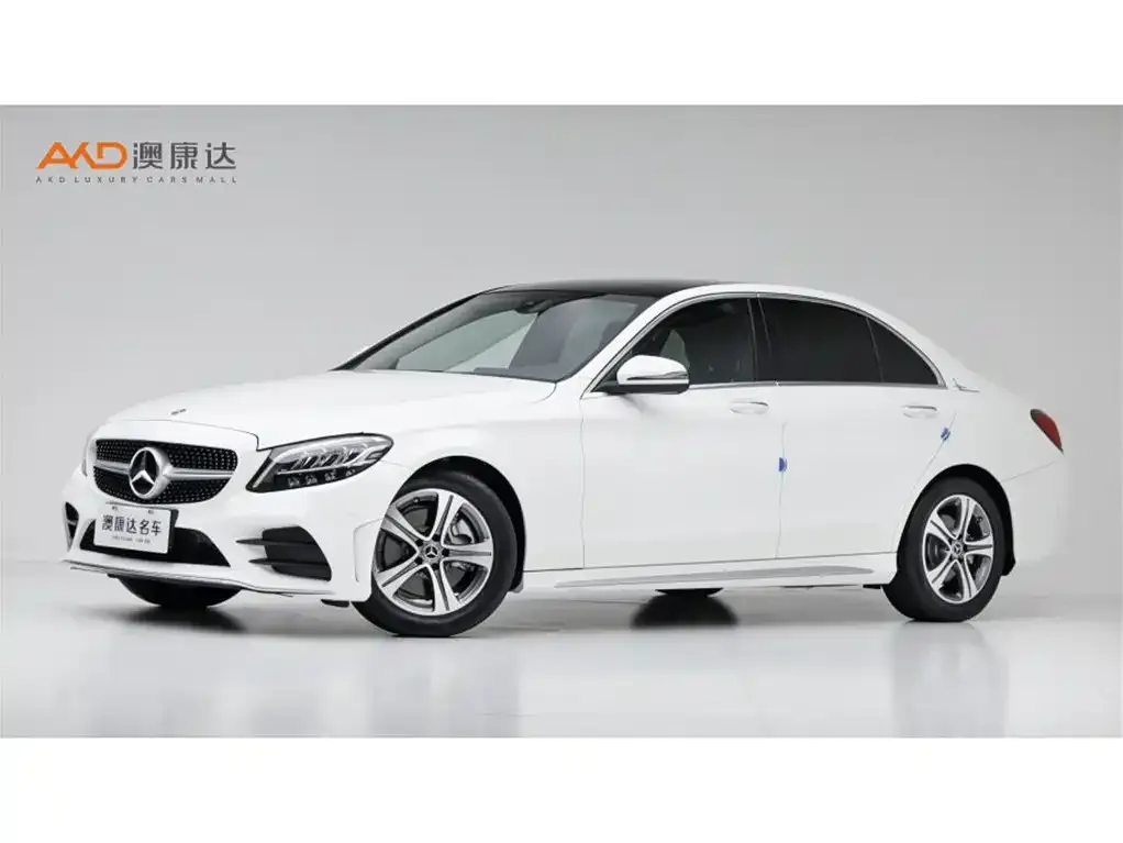 Mercedes-Benz C-Class — фото 1
