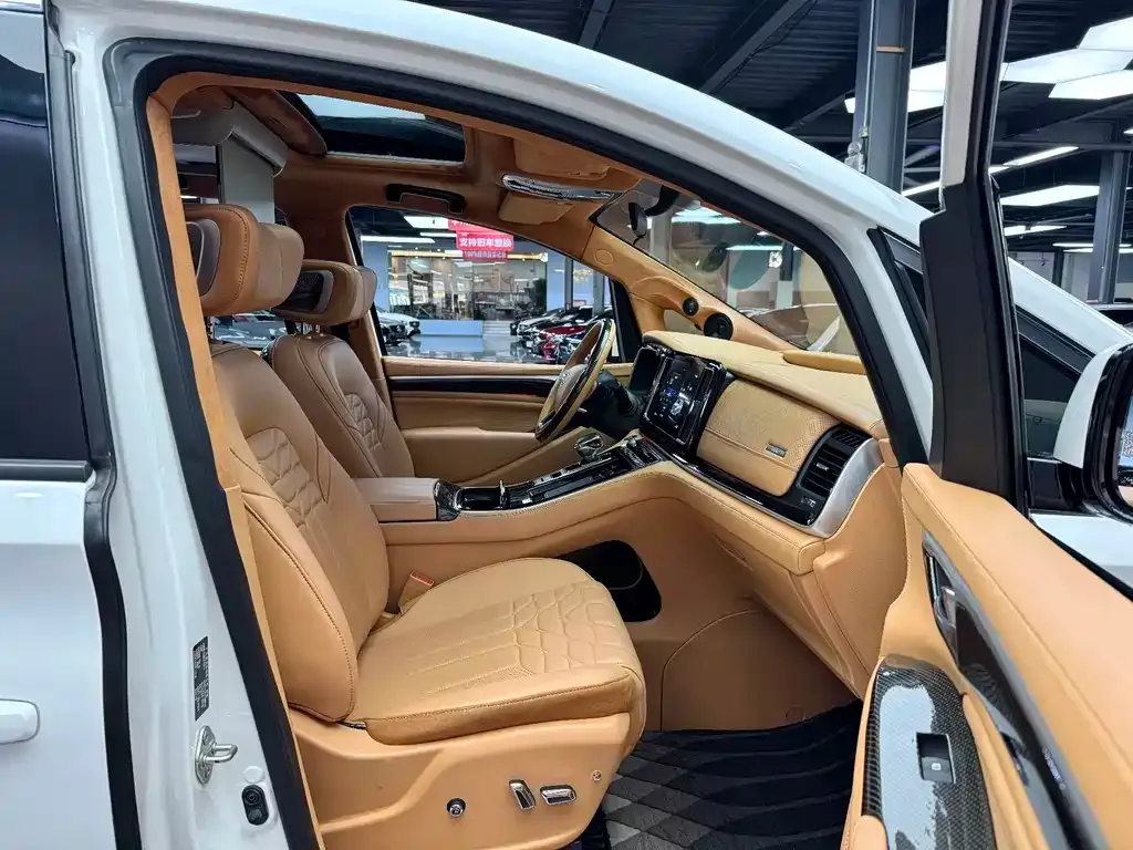 GAC Motor Trumpchi M8 — фото 9