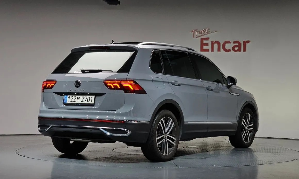 Volkswagen Tiguan — фото 4