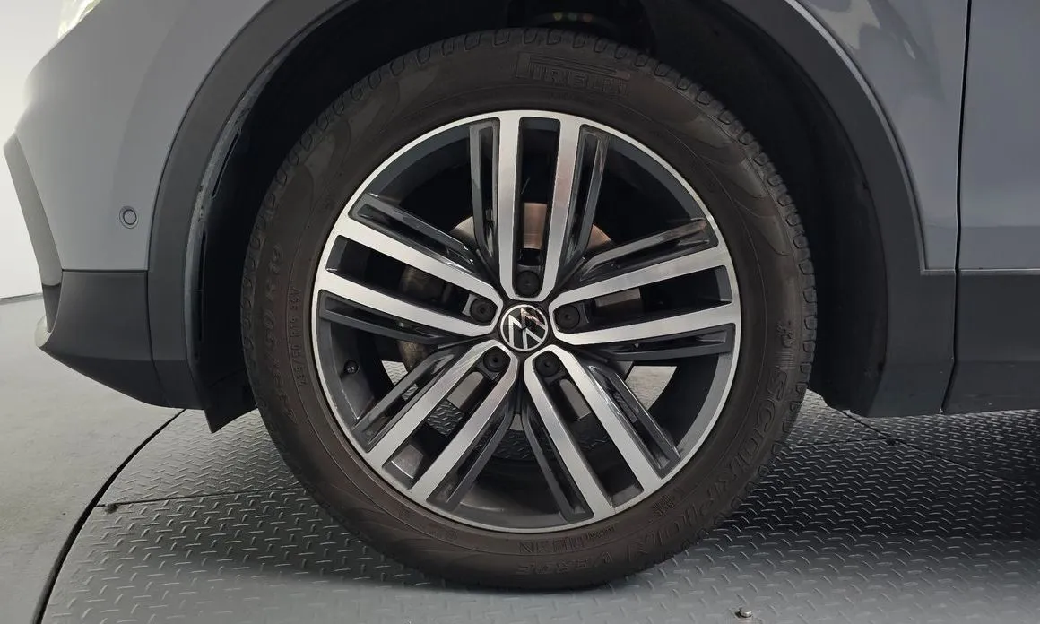 Volkswagen Tiguan — фото 5