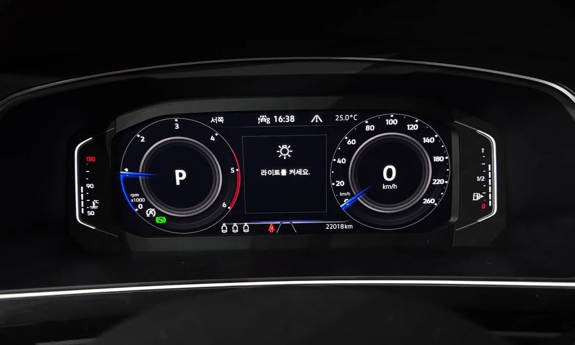 Volkswagen Tiguan — фото 5