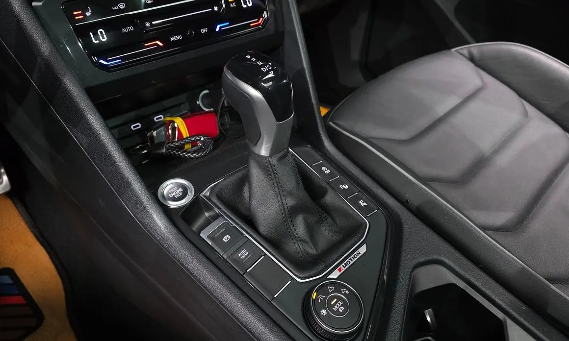 Volkswagen Tiguan — фото 4
