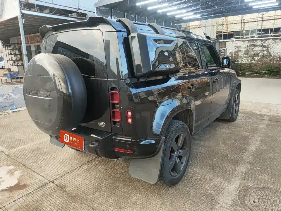 Land Rover Defender — фото 10