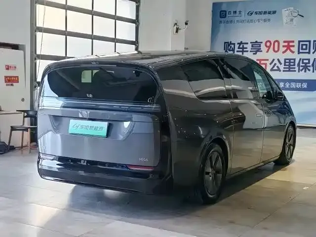 Li Auto MEGA — фото 5