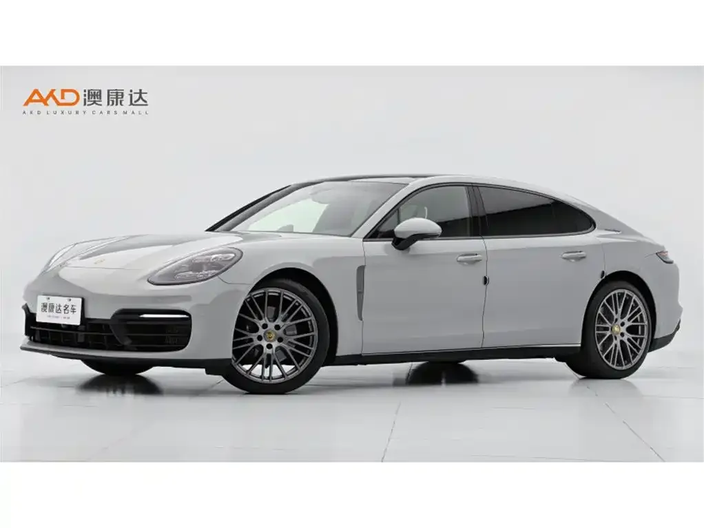 Porsche Panamera — фото 1