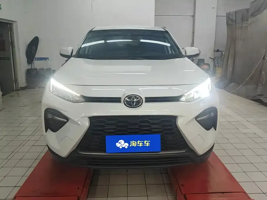 Toyota Wildlander — фото 2