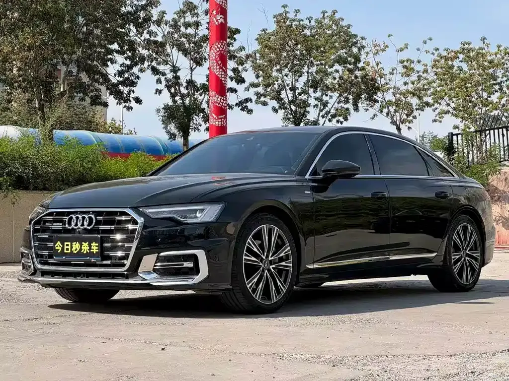 Audi A6L — фото 1