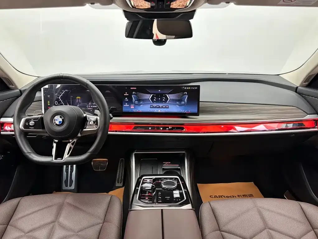 BMW 7 Series — фото 10