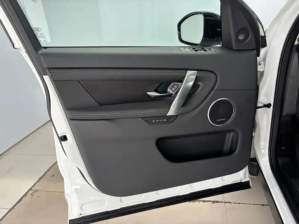 Land Rover Discovery Sport — фото 3