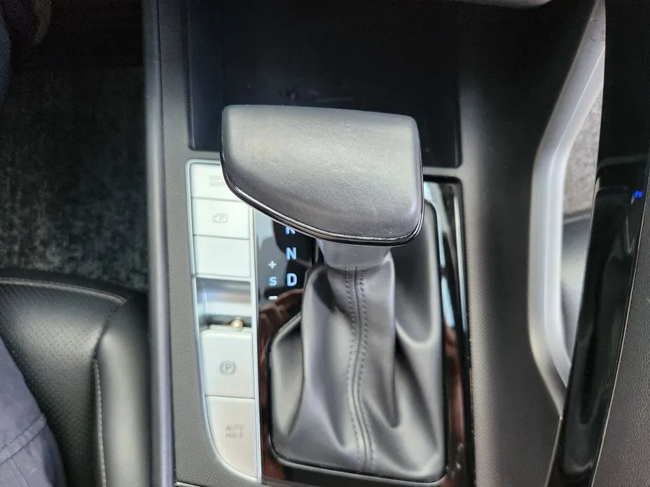 Hyundai AVANTE — фото 3