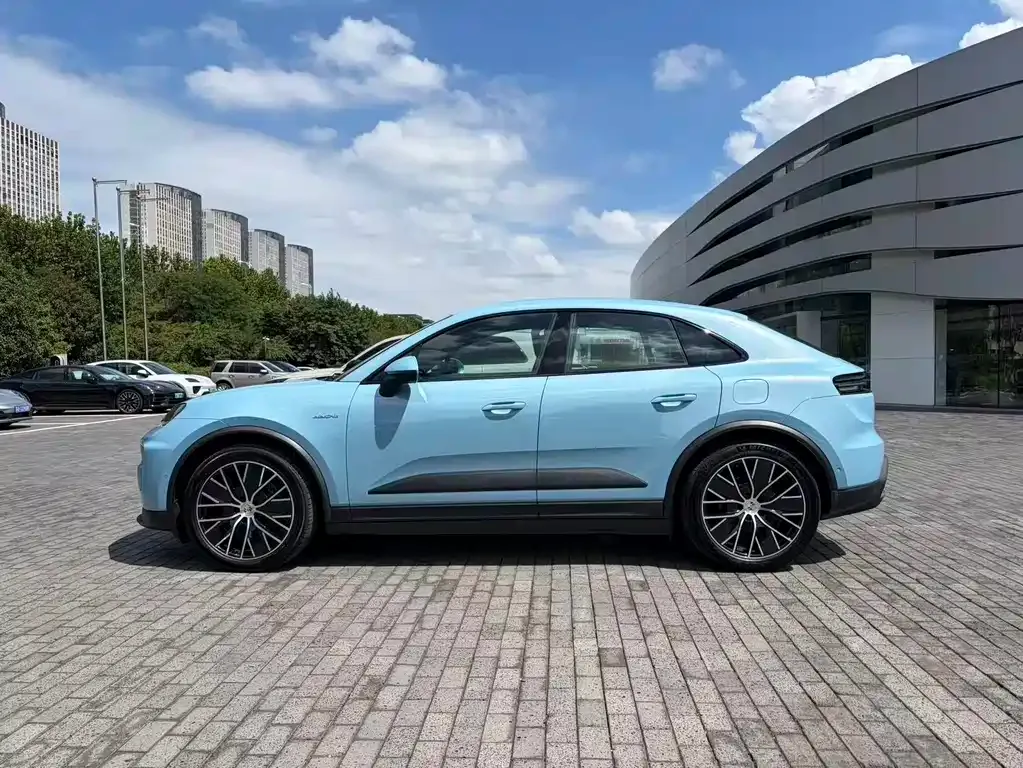 Porsche Macan EV — фото 10