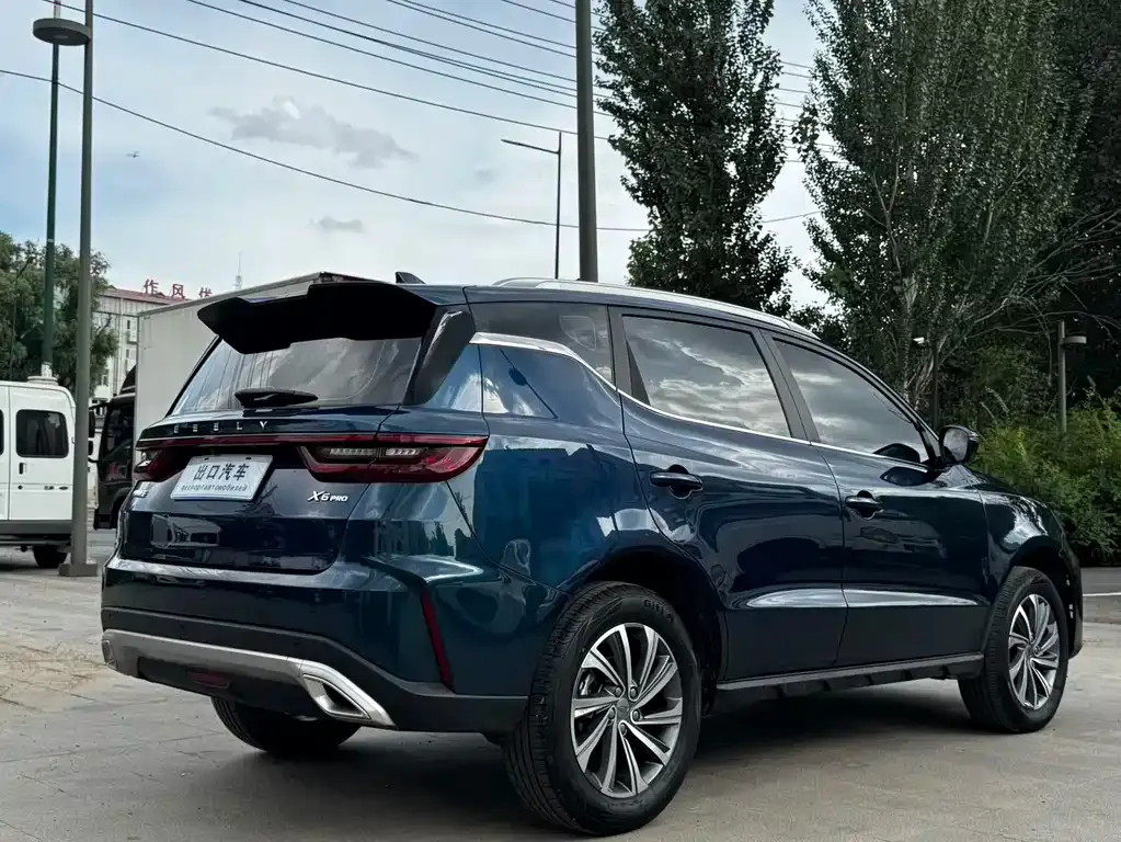 Geely Vision X6 — фото 9
