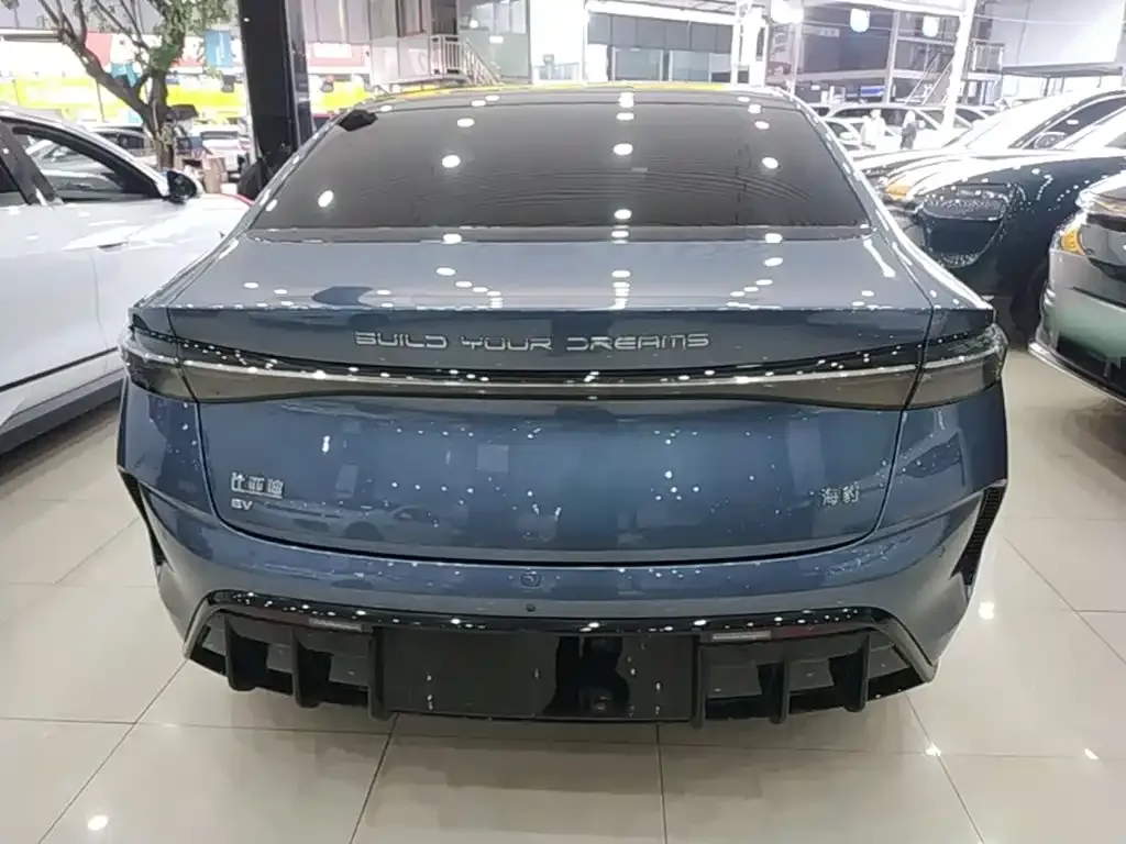 BYD Seal — фото 9