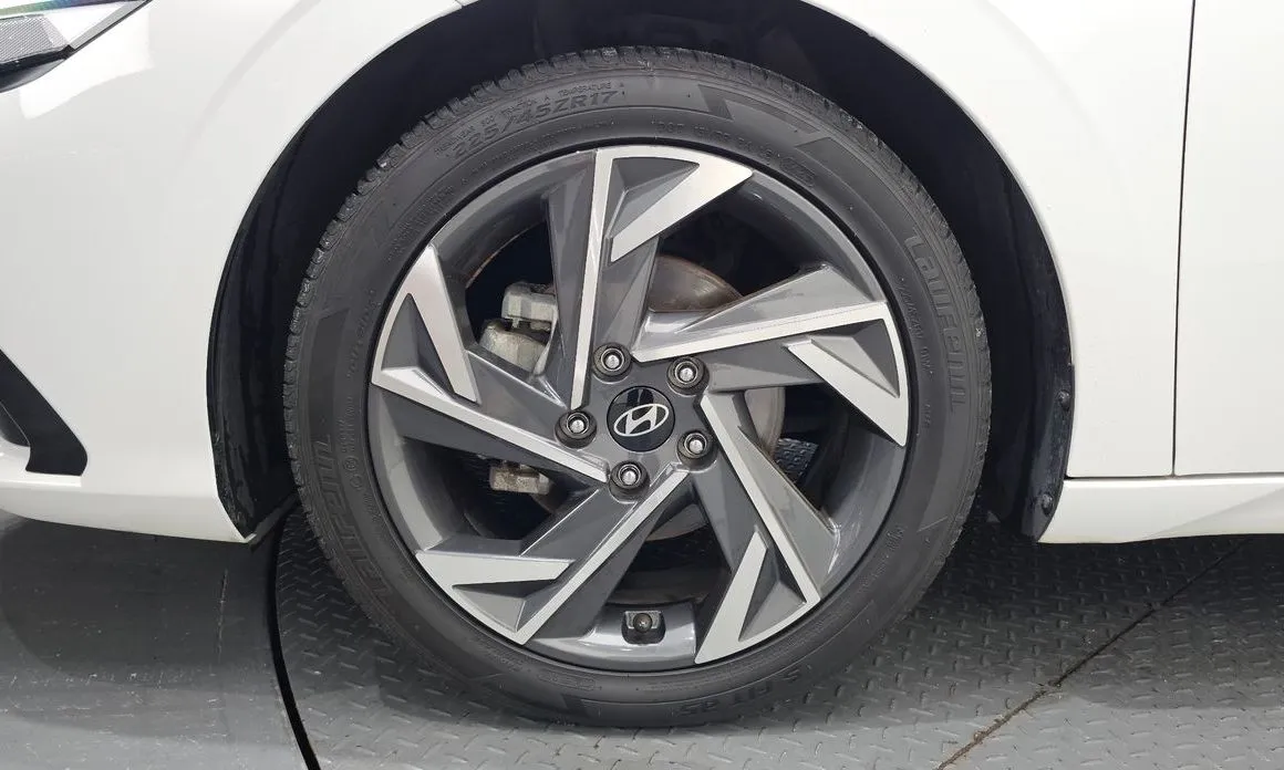 Hyundai AVANTE — фото 2