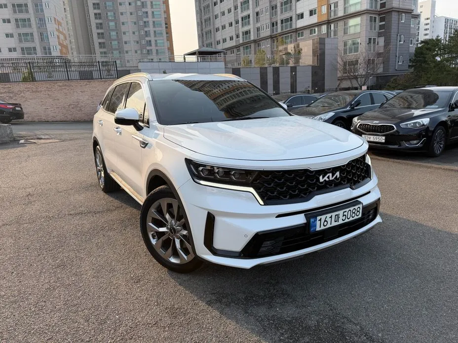 Kia Sorento — фото 7