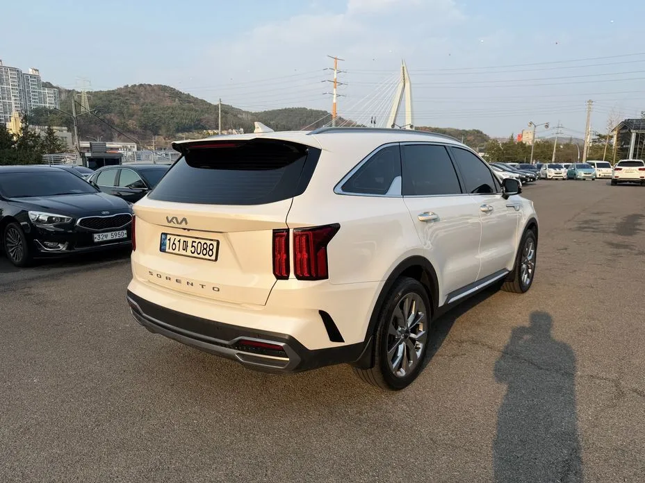 Kia Sorento — фото 10